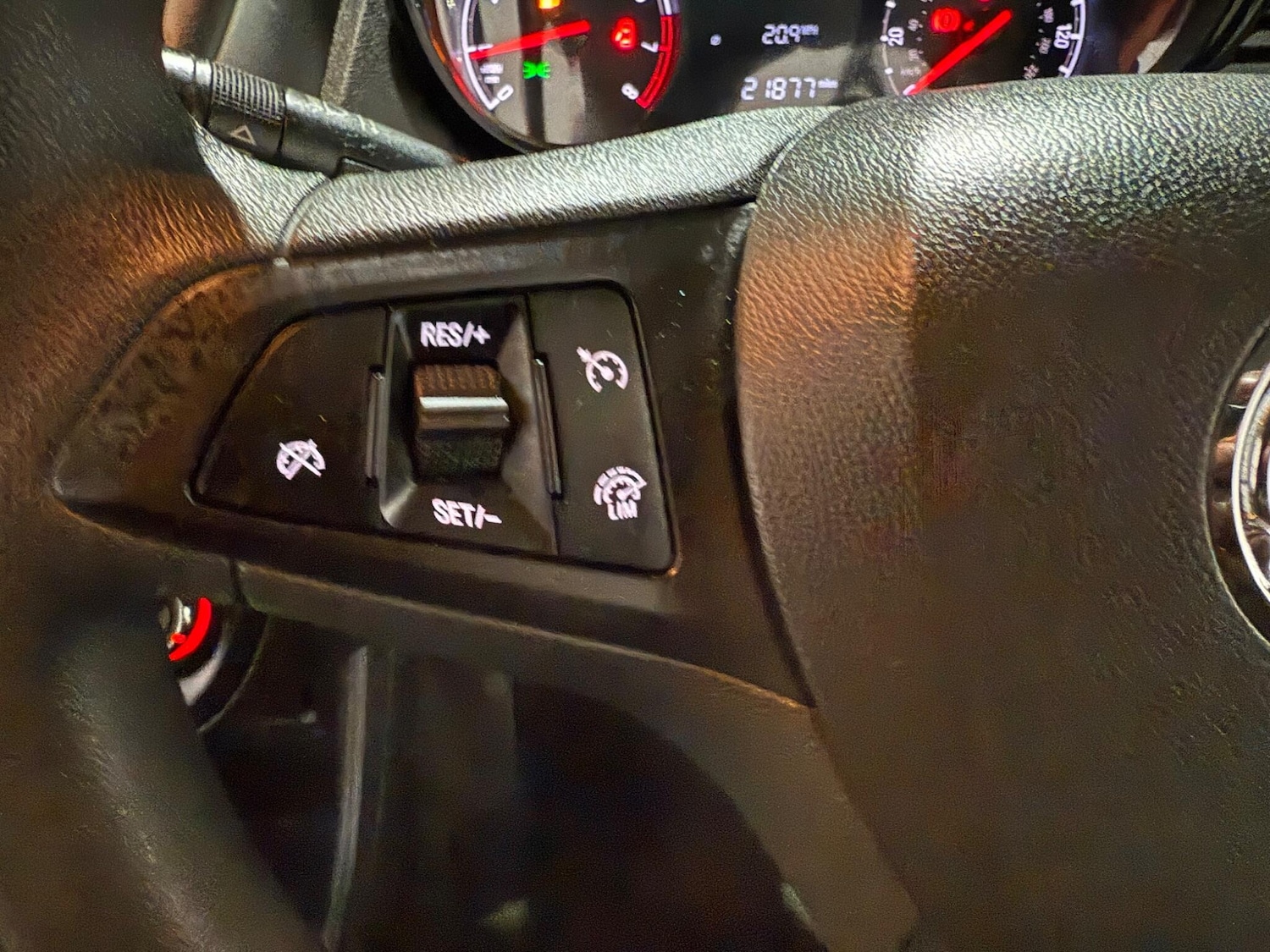 Used Vauxhall Viva 2017 for sale - 77130673: Photo 32