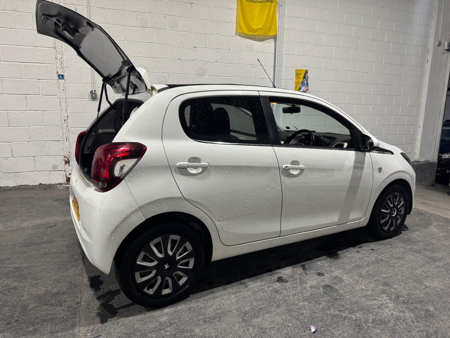 Used Peugeot 108 2015 for sale - 77549717: Photo 14
