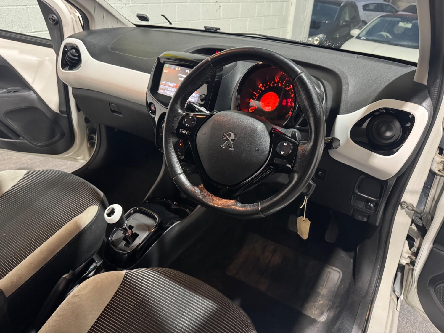 Used Peugeot 108 2015 for sale - 77549717: Photo 17