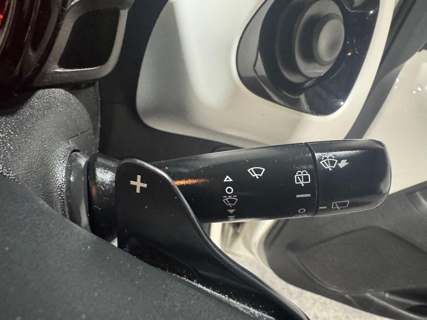 Used Peugeot 108 2015 for sale - 77549717: Photo 21