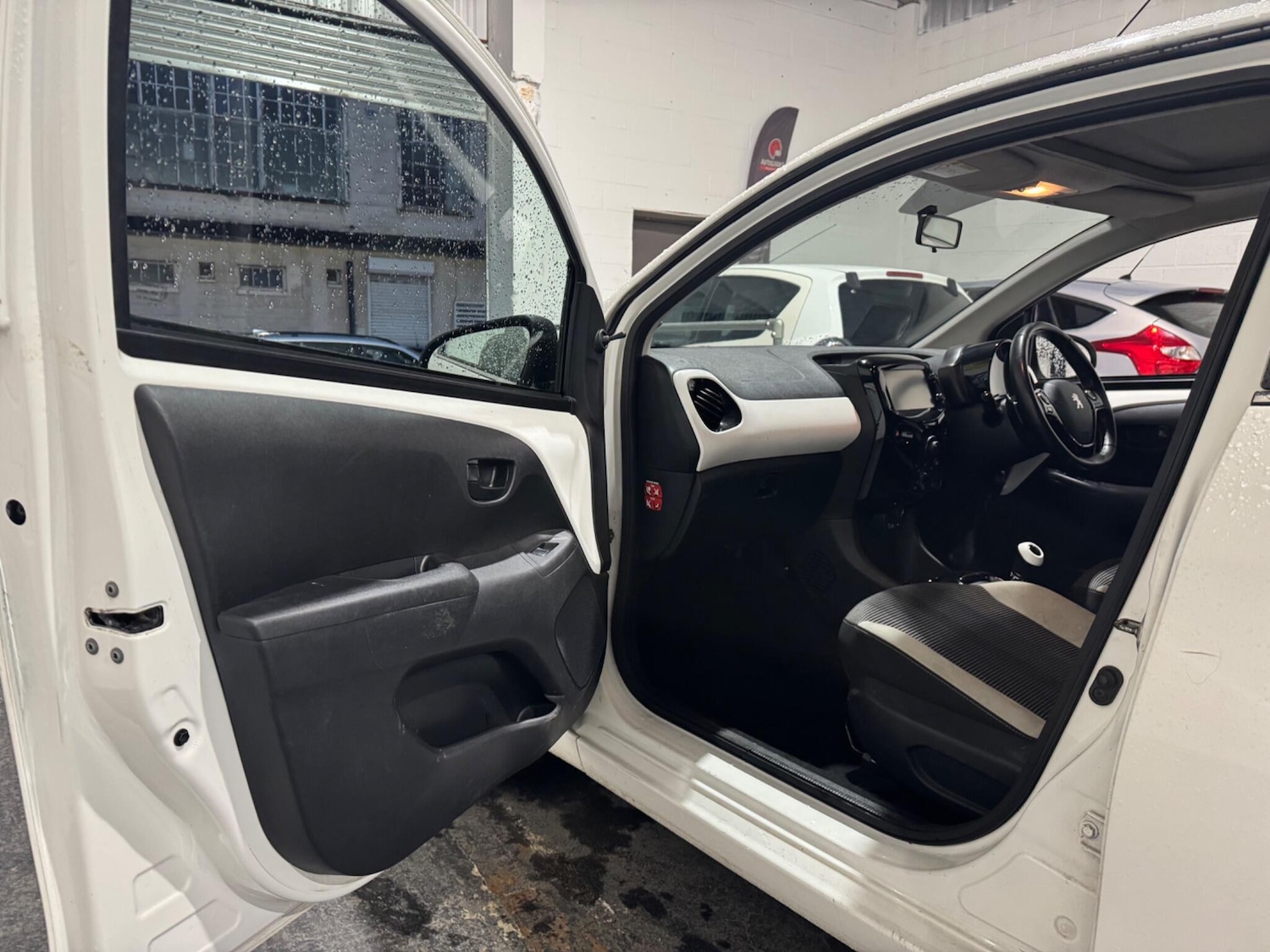 Used Peugeot 108 2015 for sale - 77549717: Photo 22