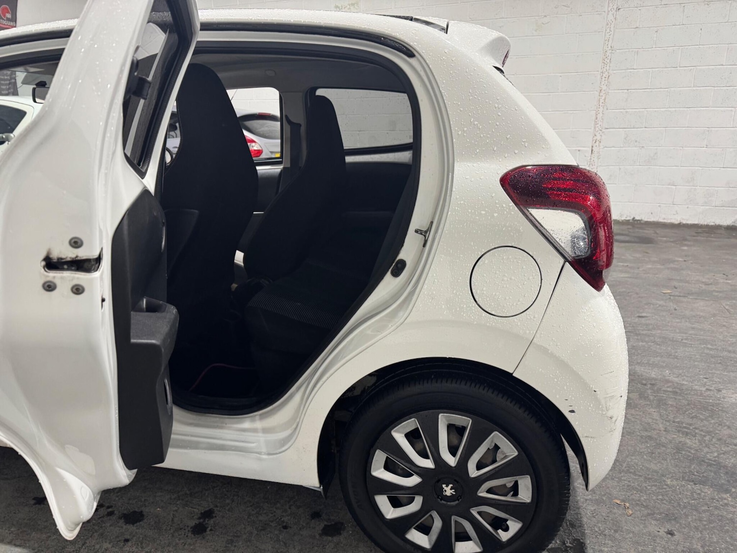 Used Peugeot 108 2015 for sale - 77549717: Photo 26