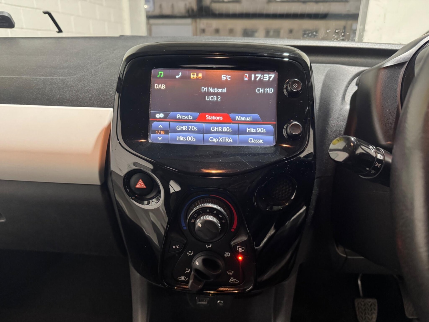 Used Peugeot 108 2015 for sale - 77549717: Photo 28