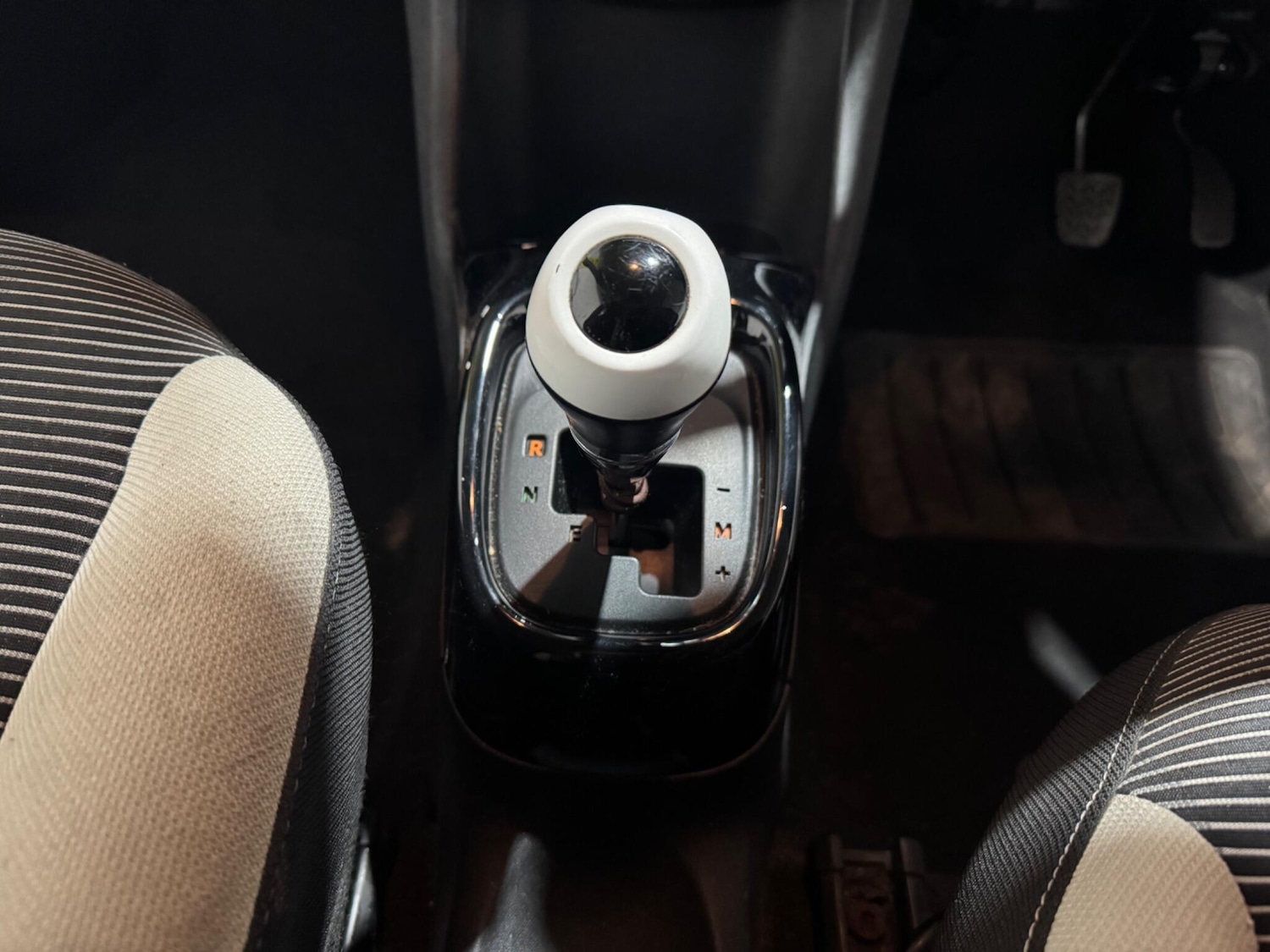 Used Peugeot 108 2015 for sale - 77549717: Photo 40