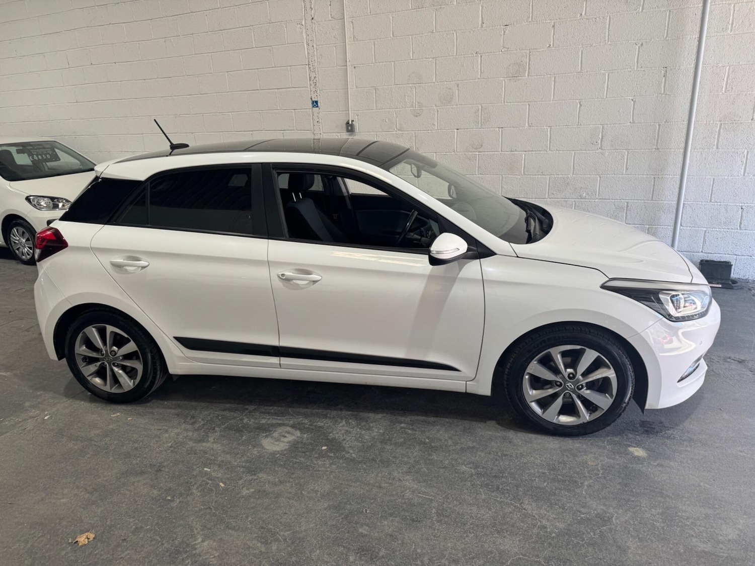 Used Hyundai i20 2015 for sale - 78099824: Photo 20