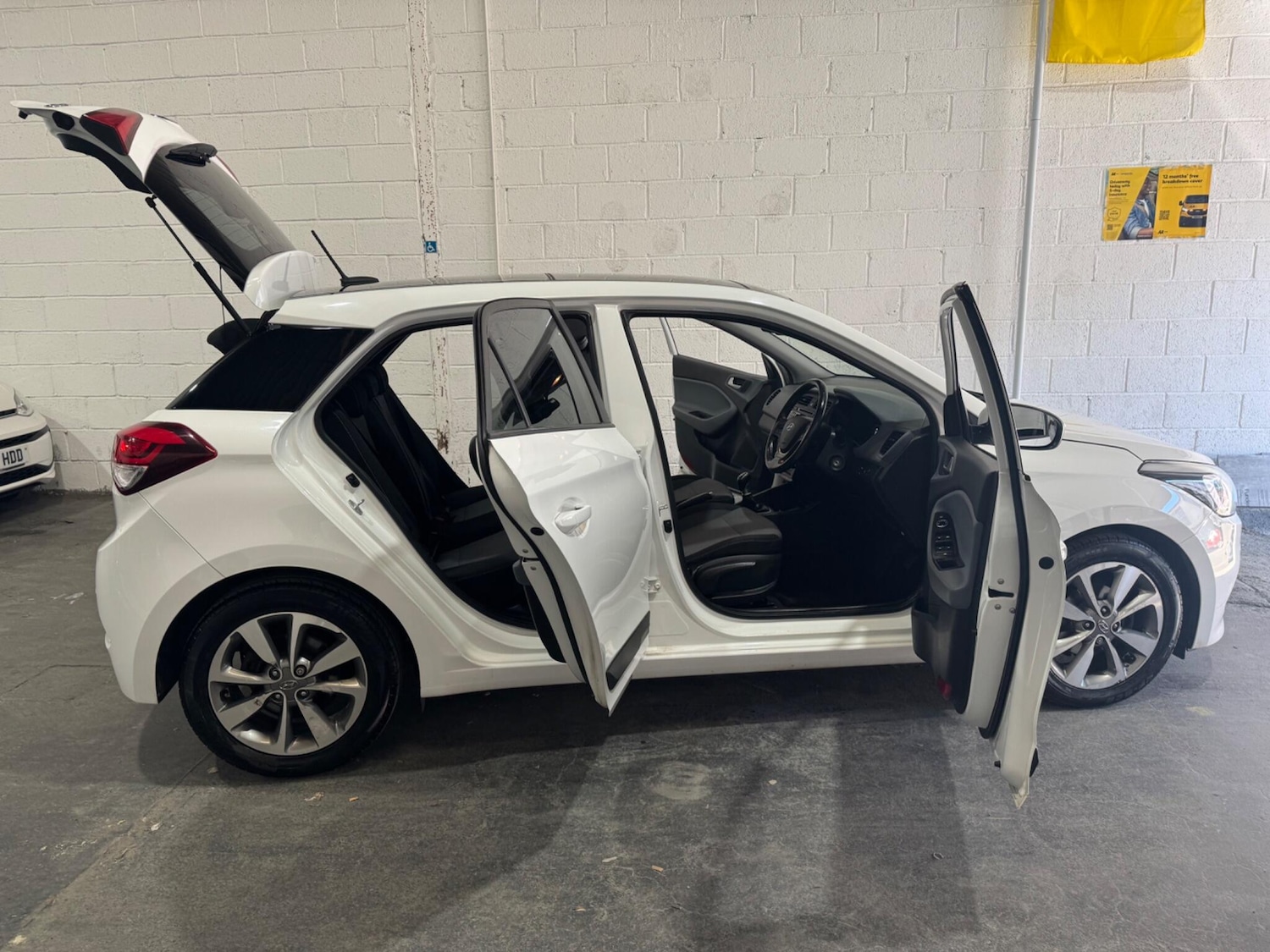 Used Hyundai i20 2015 for sale - 78099824: Photo 21