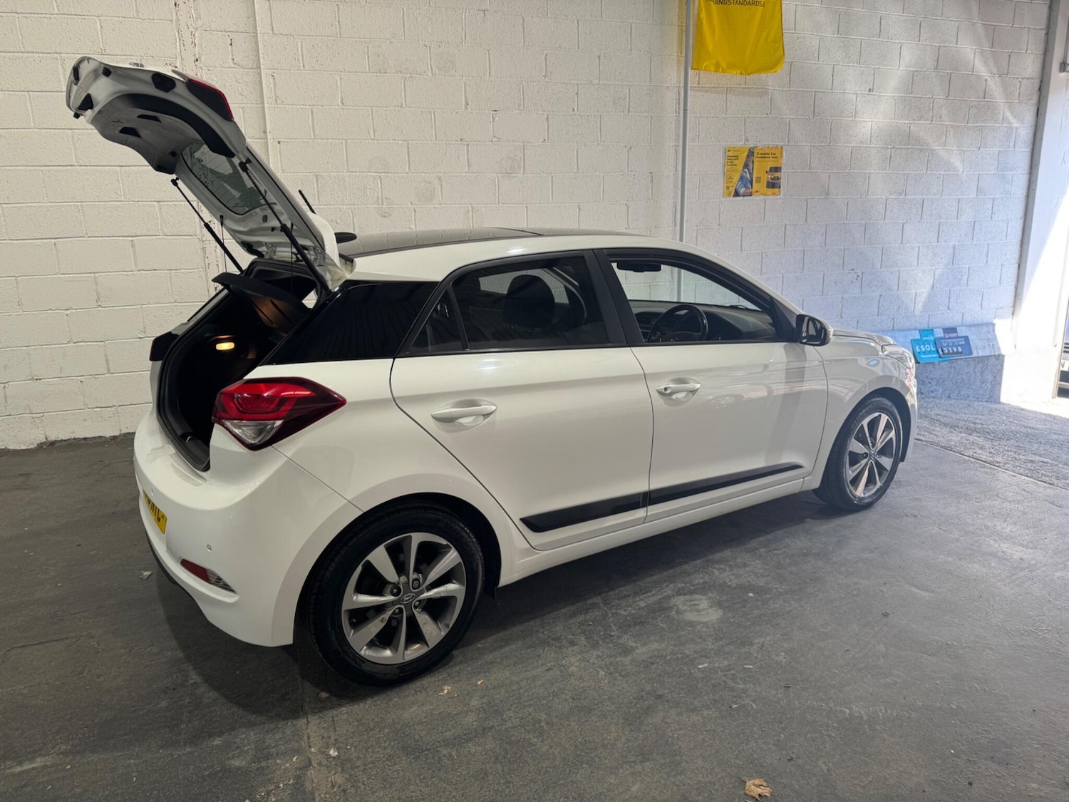 Used Hyundai i20 2015 for sale - 78099824: Photo 27