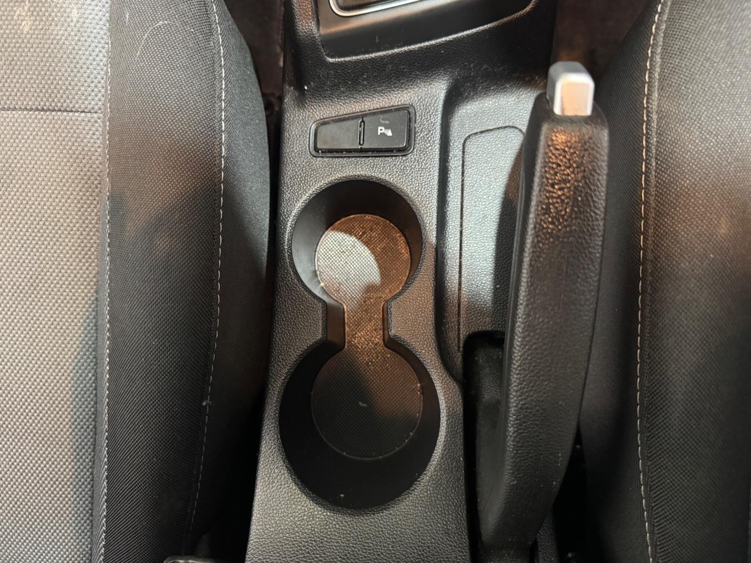 Used Hyundai i20 2015 for sale - 78099824: Photo 30