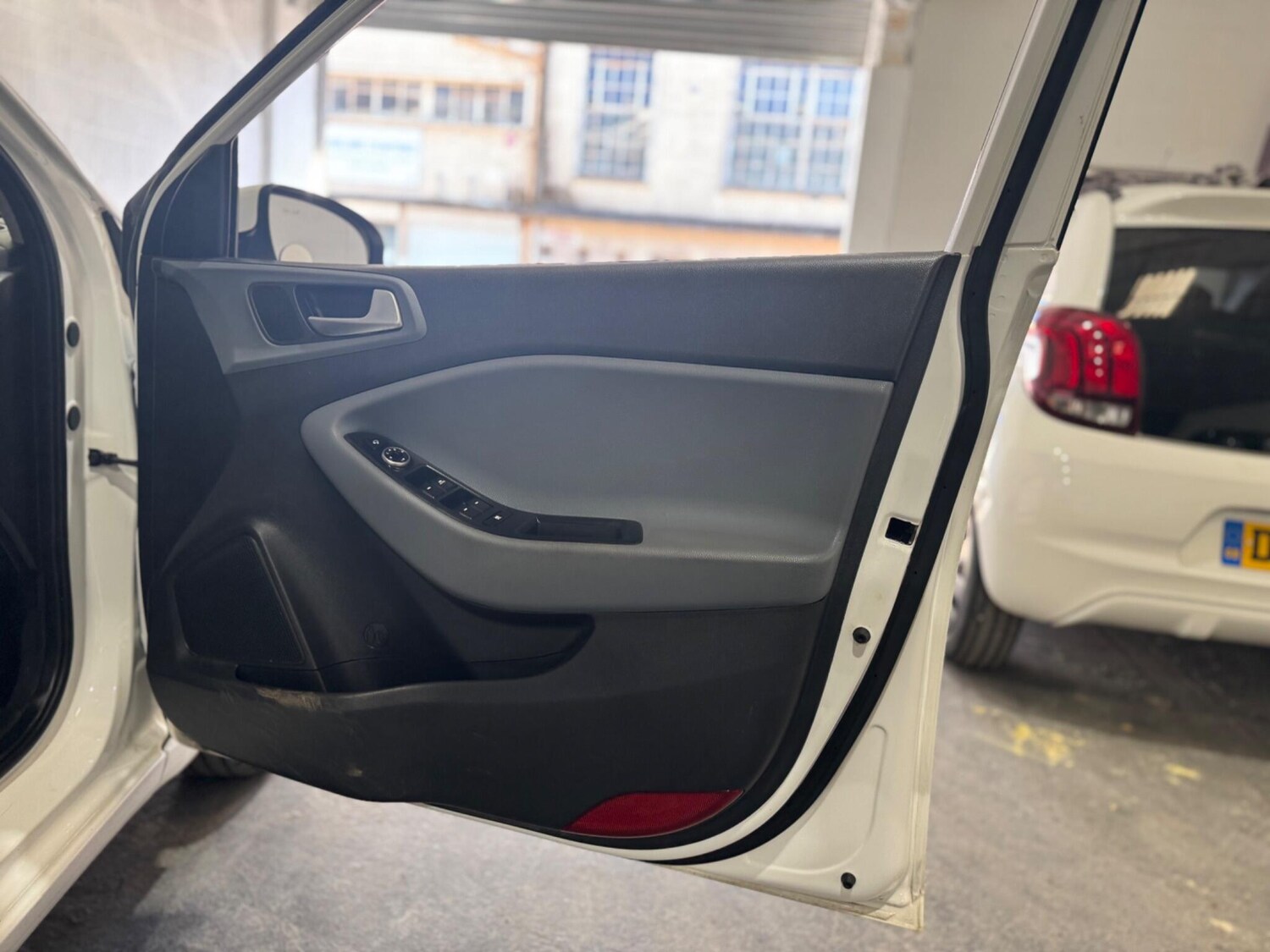 Used Hyundai i20 2015 for sale - 78099824: Photo 40