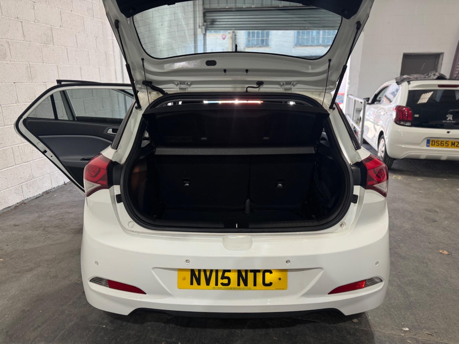 Used Hyundai i20 2015 for sale - 78099824: Photo 43