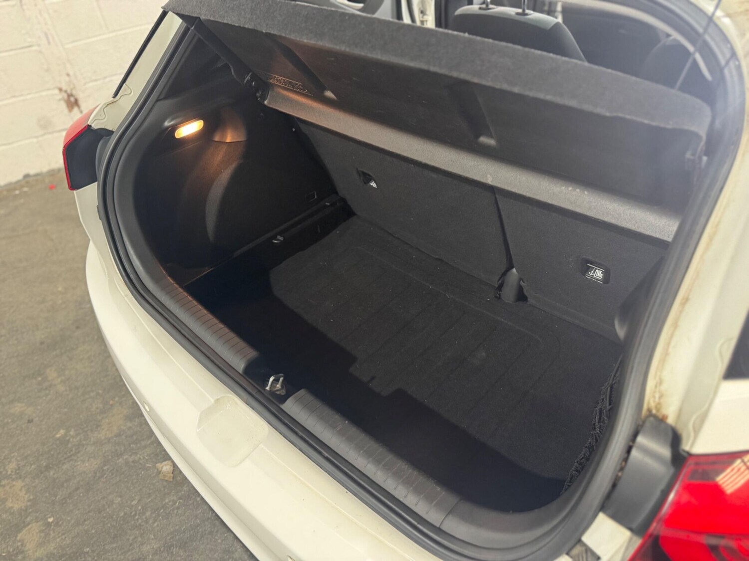 Used Hyundai i20 2015 for sale - 78099824: Photo 44