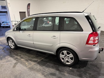 Used Vauxhall Zafira 2010 for sale - 77215194: Photo