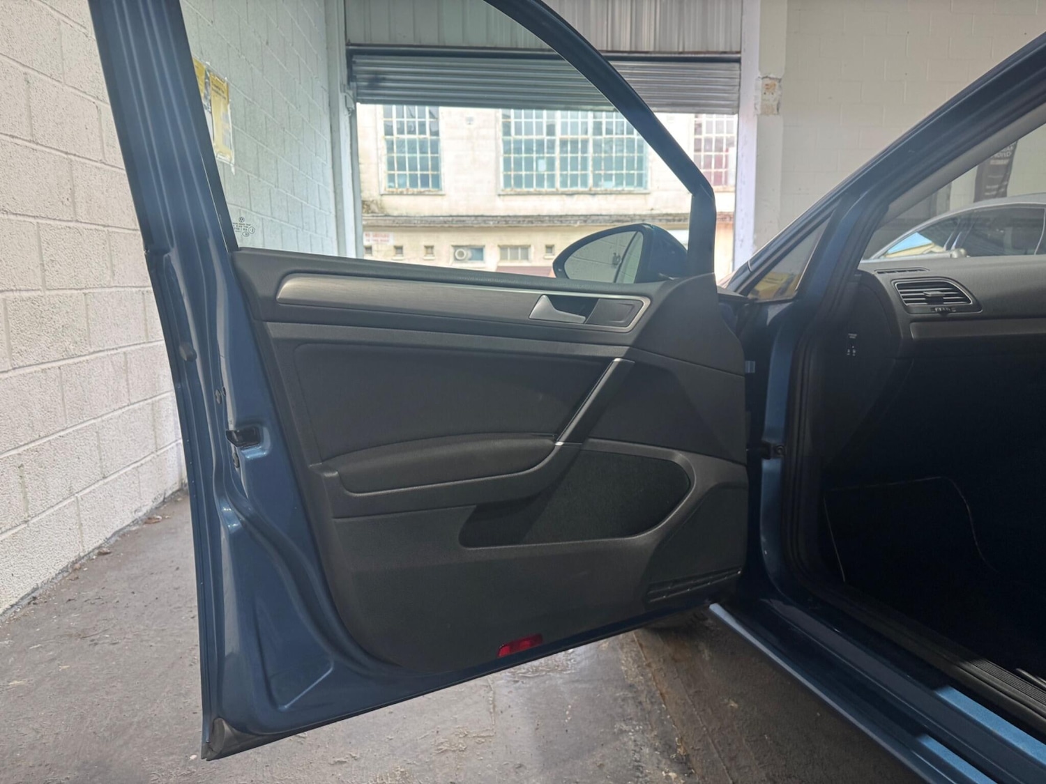 Used Volkswagen Golf 2016 for sale - 78019954: Photo 31