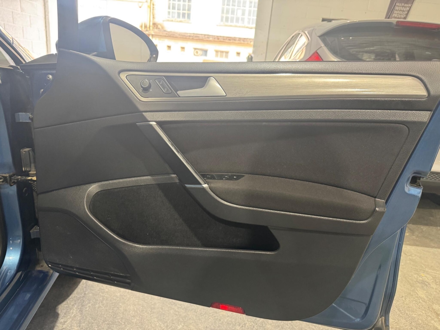 Used Volkswagen Golf 2016 for sale - 78019954: Photo 32