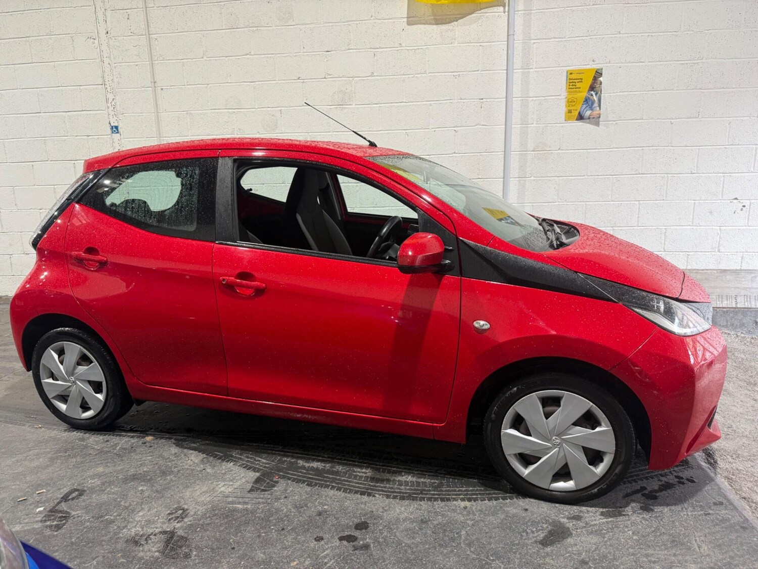 Used Toyota AYGO 2016 for sale - 76360281: Photo 13