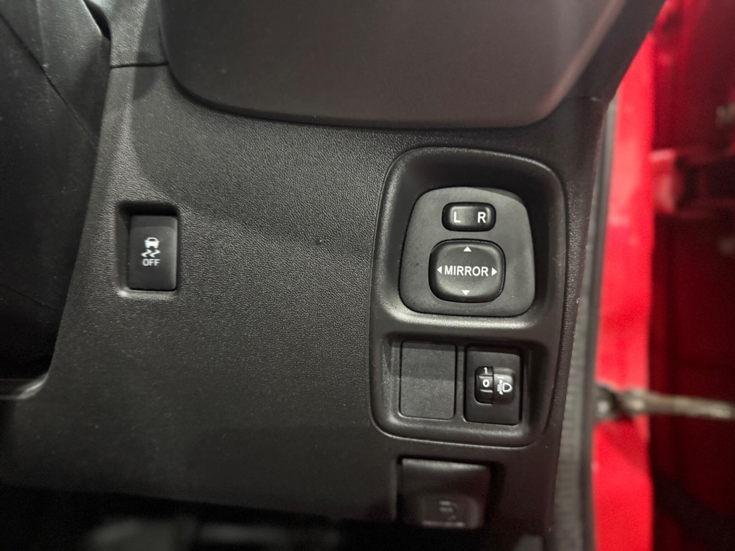 Used Toyota AYGO 2016 for sale - 76360281: Photo 32