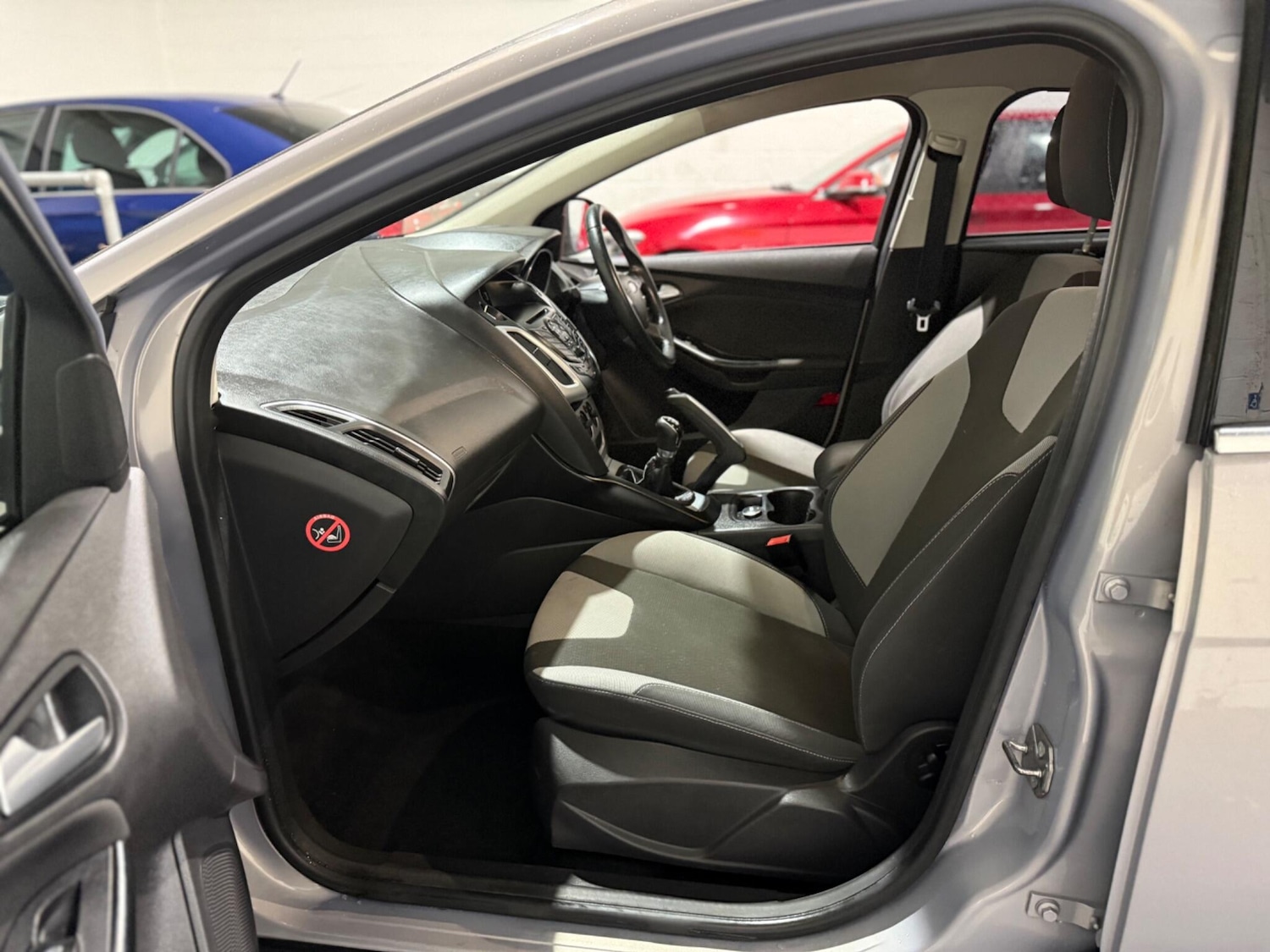 Used Ford Focus 2011 for sale - 77015398: Photo 19