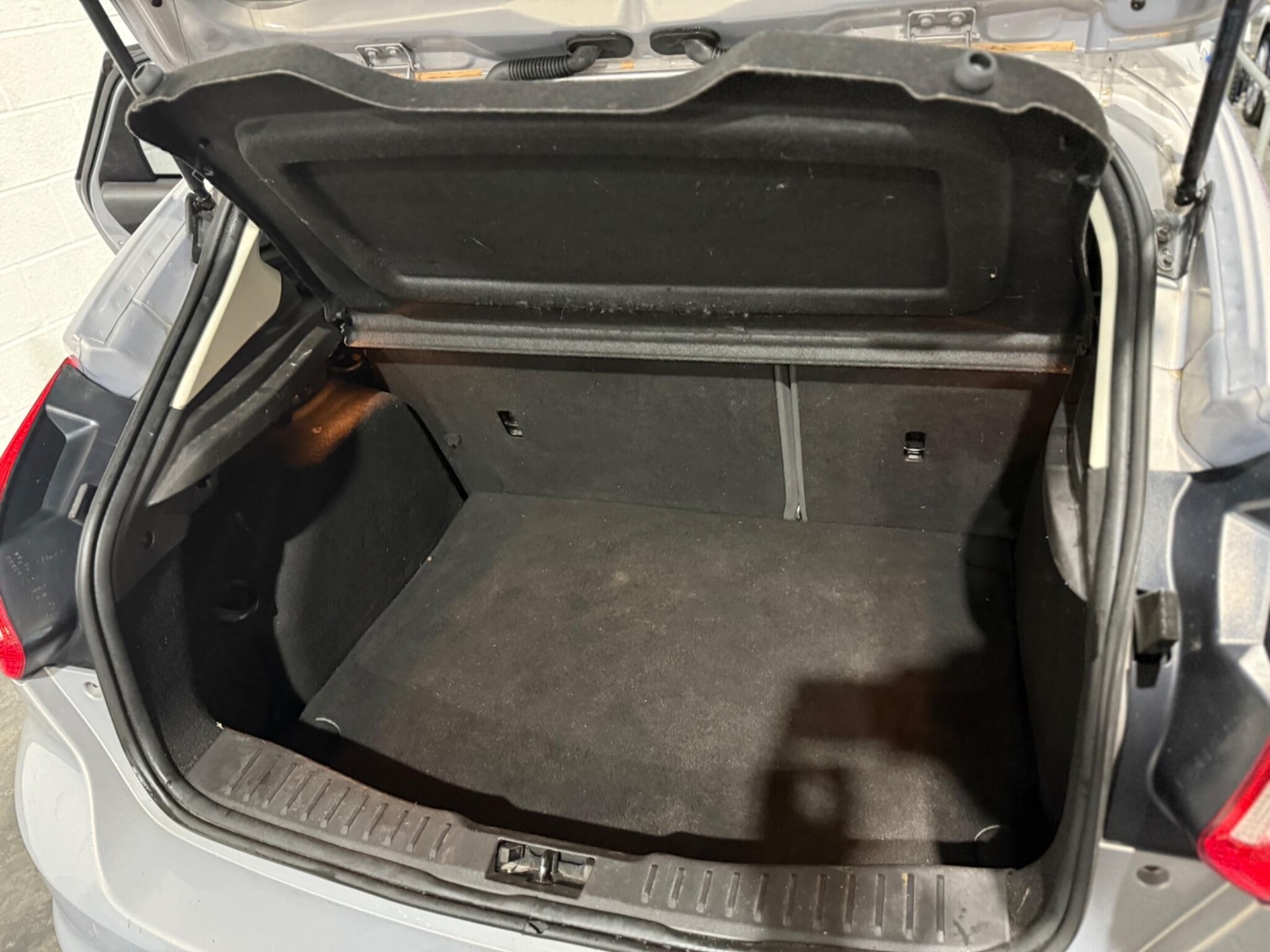 Used Ford Focus 2011 for sale - 77015398: Photo 25