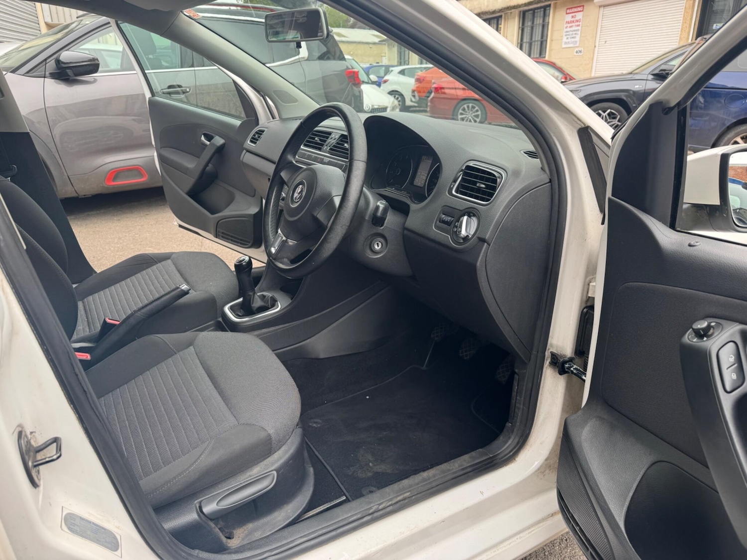 Used Volkswagen Polo 2010 for sale - 78185068: Photo 23