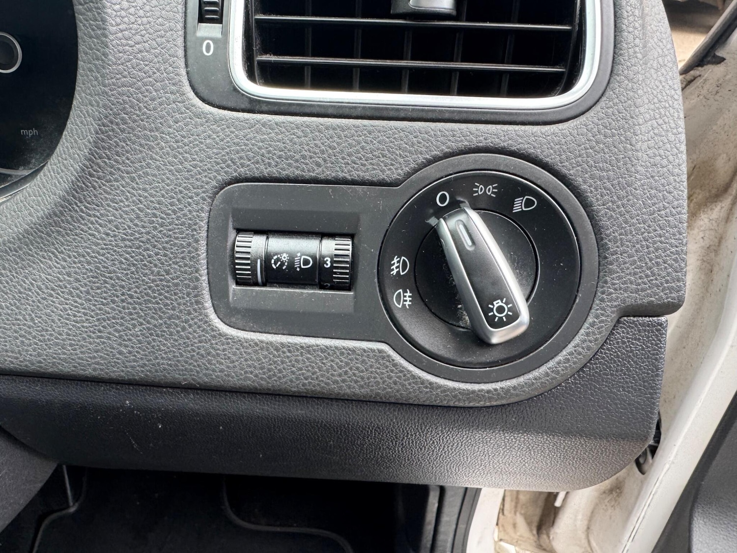 Used Volkswagen Polo 2010 for sale - 78185068: Photo 25