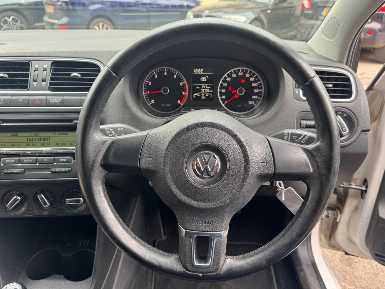 Used Volkswagen Polo 2010 for sale - 78185068: Photo 35