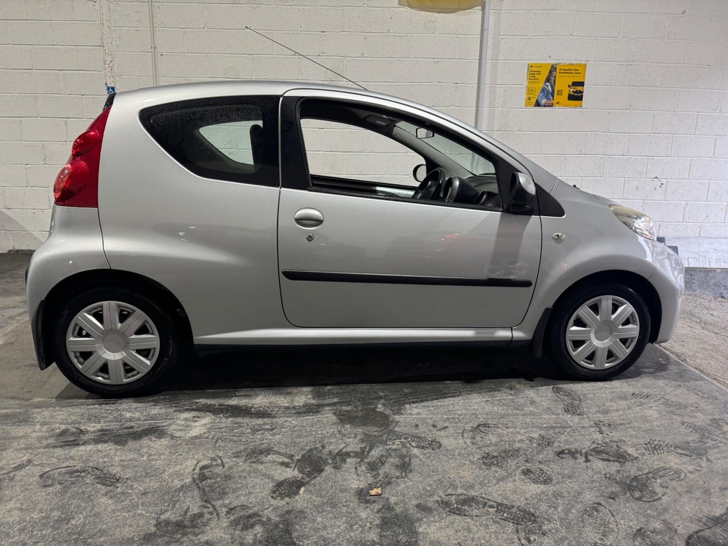 Used Peugeot 107 2011 for sale - 77646123: Photo 20