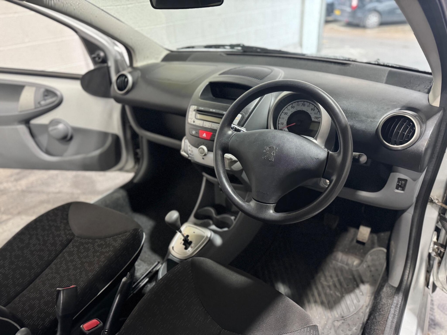 Used Peugeot 107 2011 for sale - 77646123: Photo 26