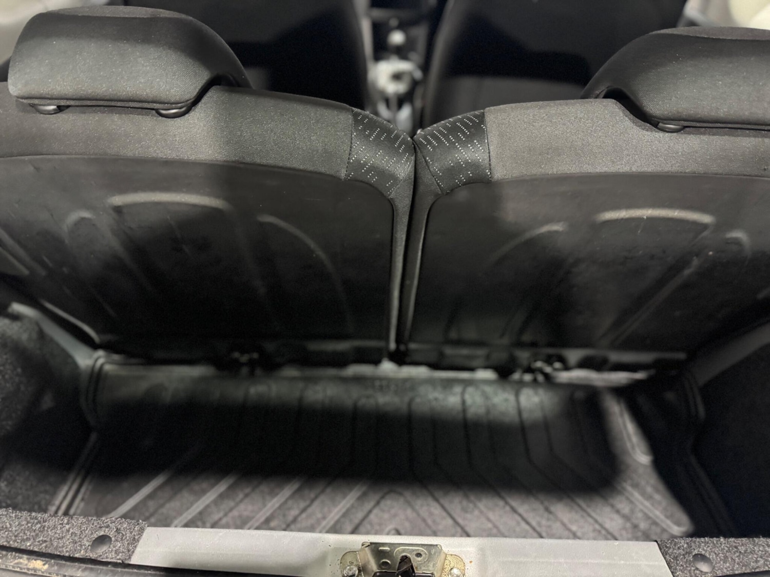 Used Peugeot 107 2011 for sale - 77646123: Photo 38