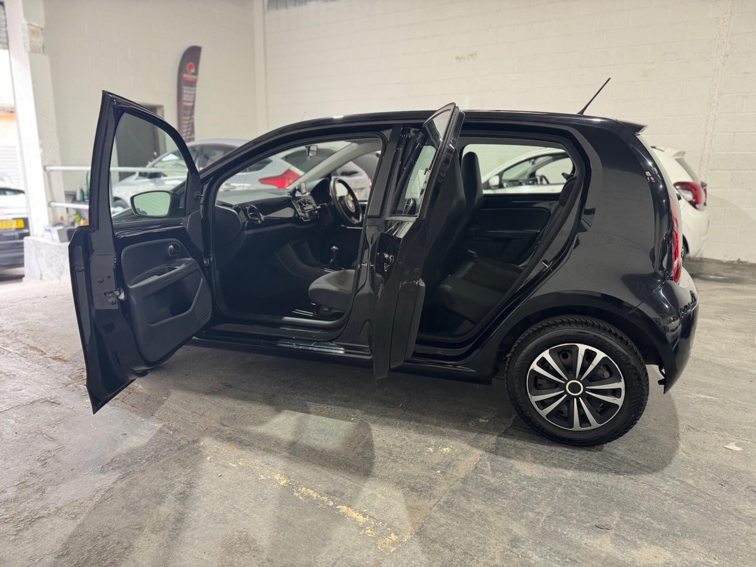 Used Volkswagen up! 2013 for sale - 77783189: Photo 11