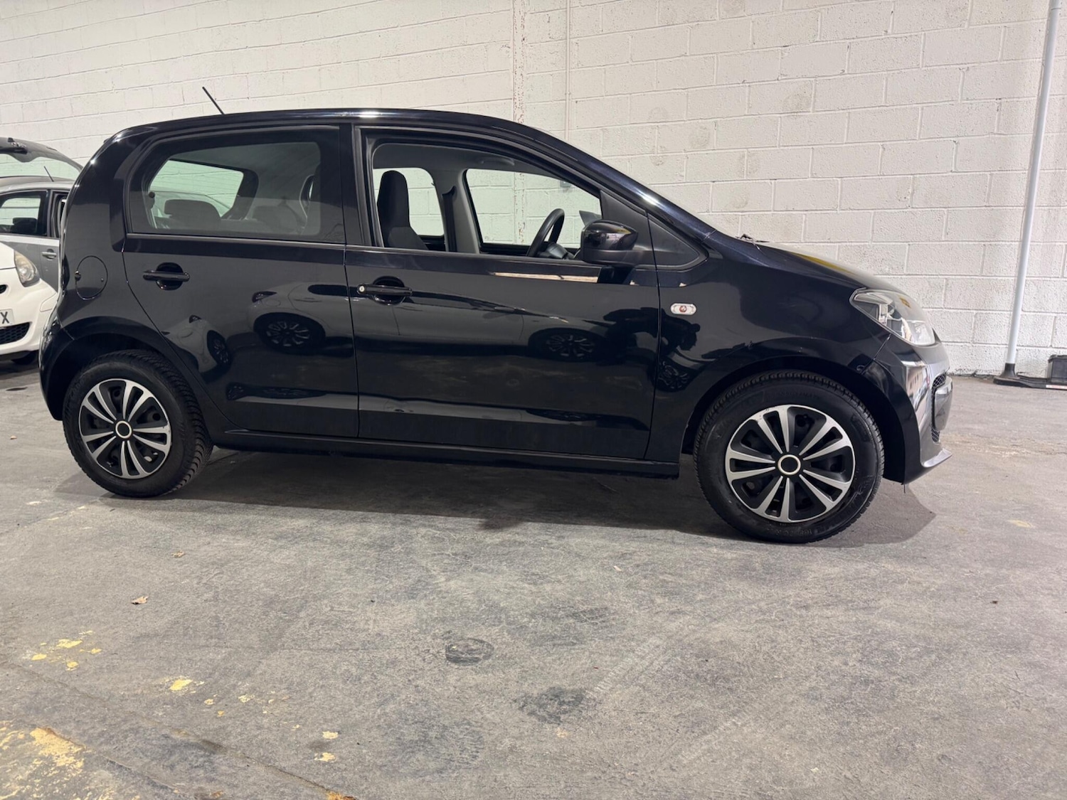 Used Volkswagen up! 2013 for sale - 77783189: Photo 16