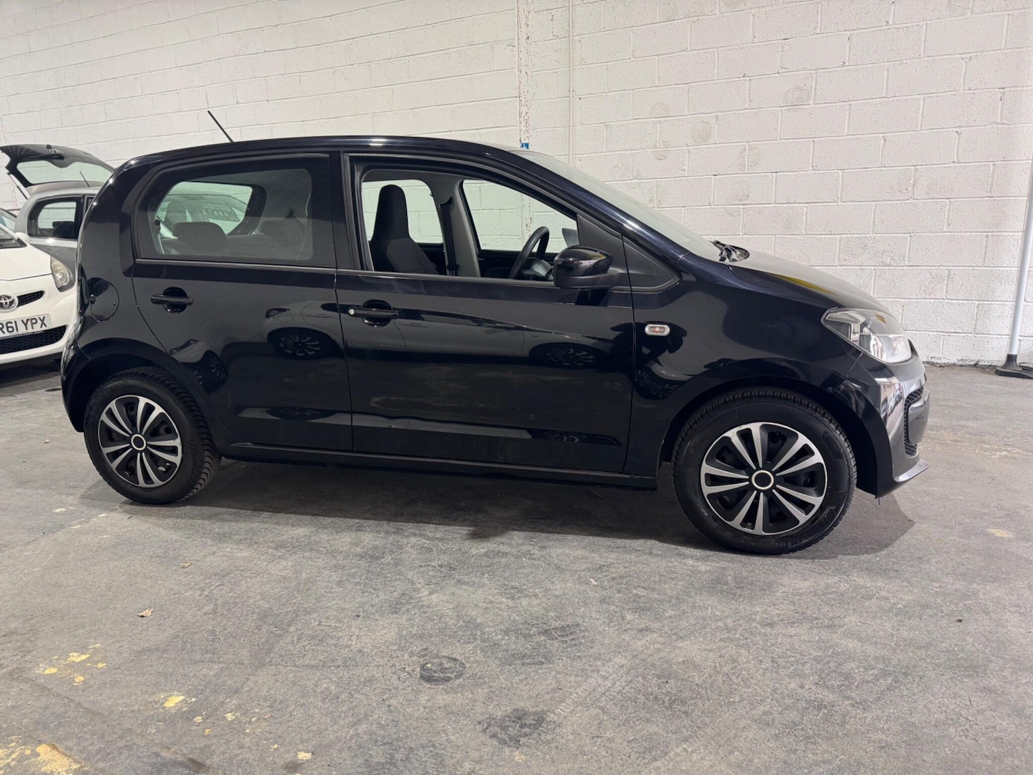 Used Volkswagen up! 2013 for sale - 77783189: Photo 17