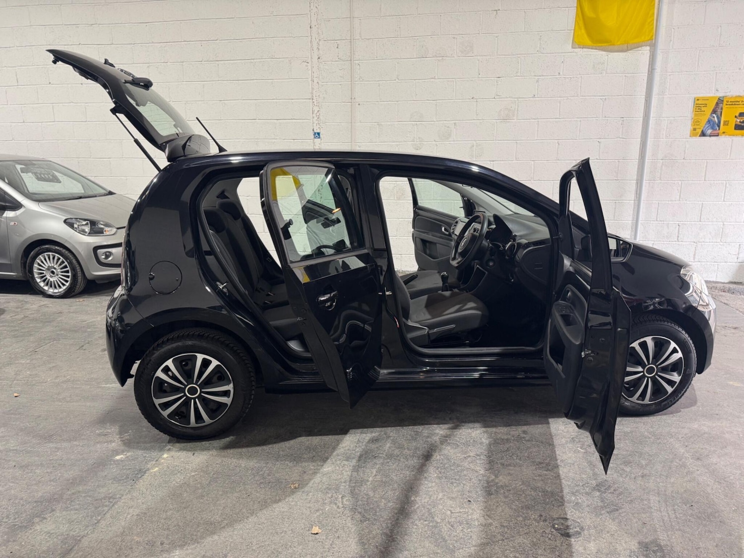 Used Volkswagen up! 2013 for sale - 77783189: Photo 18