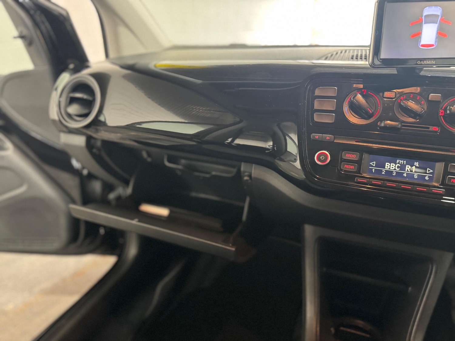 Used Volkswagen up! 2013 for sale - 77783189: Photo 25