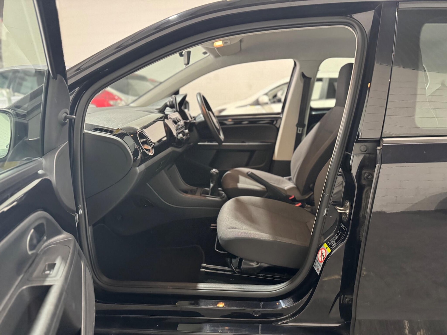 Used Volkswagen up! 2013 for sale - 77783189: Photo 36