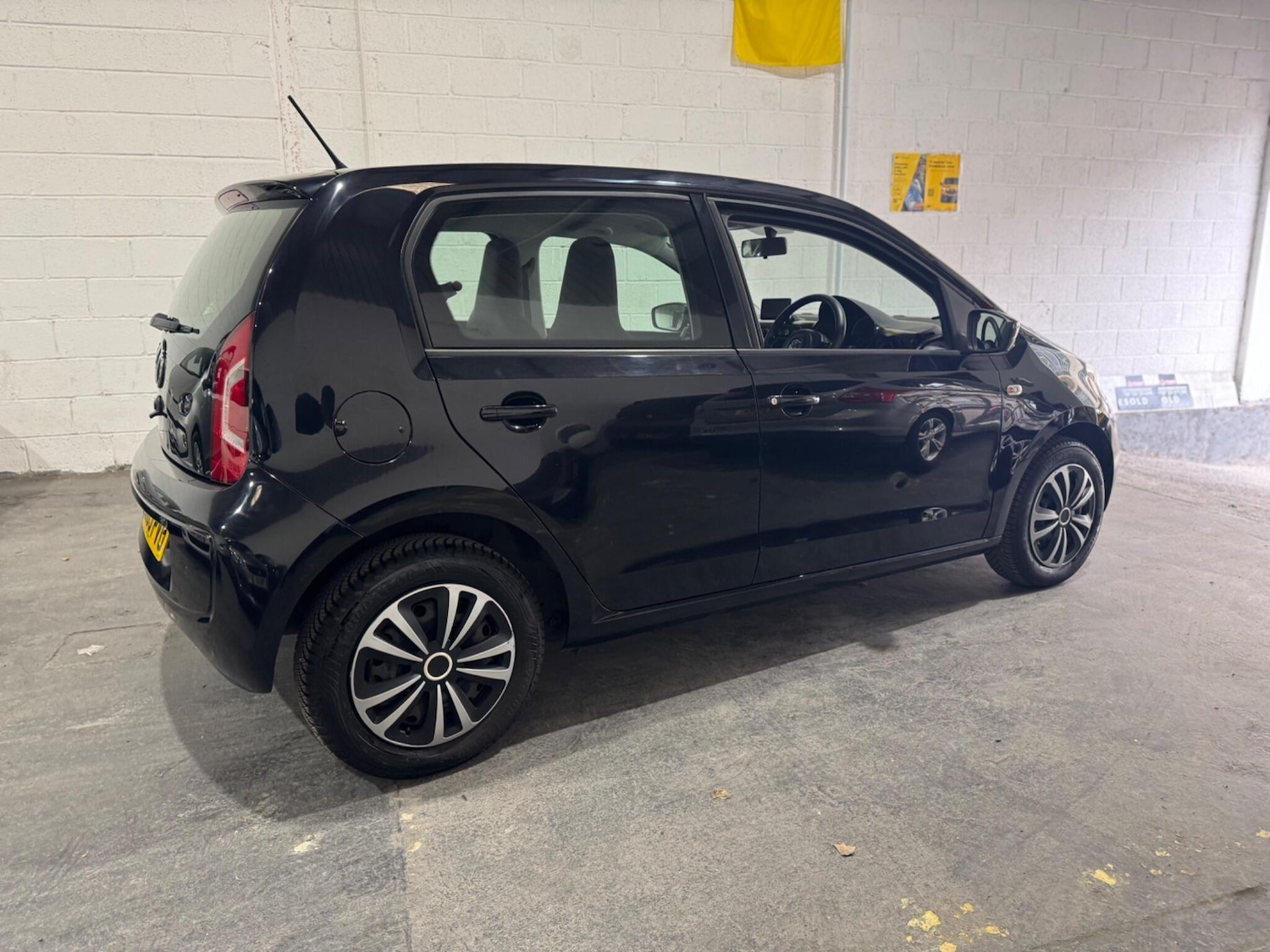 Used Volkswagen up! 2013 for sale - 77783189: Photo 37