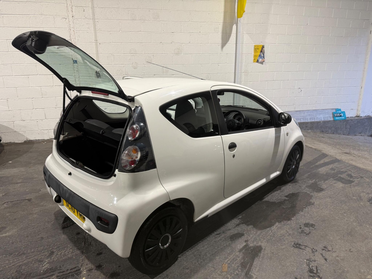 Used Citroen C1 for sale - 76537956: Photo 25