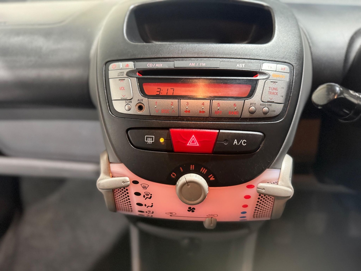 Used Citroen C1 for sale - 76537956: Photo 31