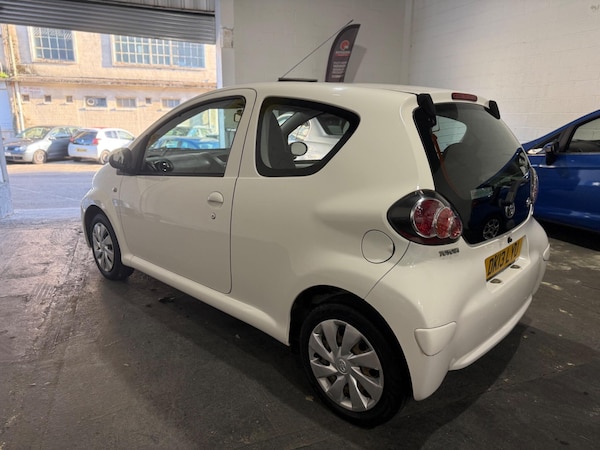 Used Toyota AYGO 2013 for sale - 76189930: Photo 10