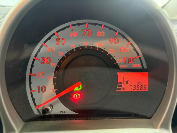 Used Toyota AYGO 2013 for sale - 76189930: Photo 29