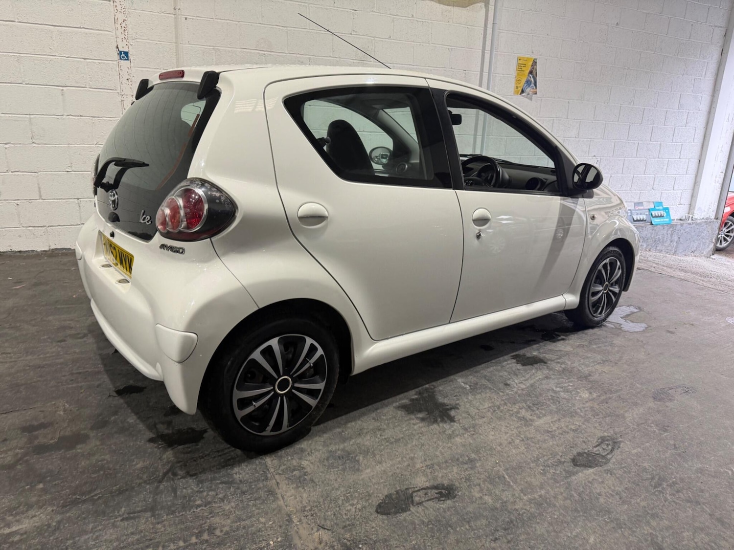 Used Toyota AYGO 2013 for sale - 77396231: Photo 17