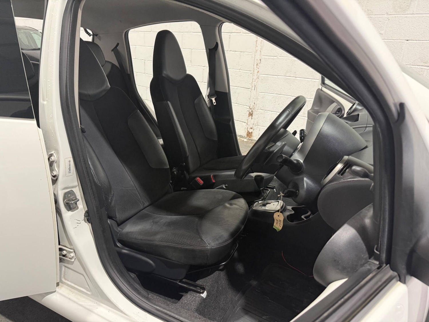 Used Toyota AYGO 2013 for sale - 77396231: Photo 24