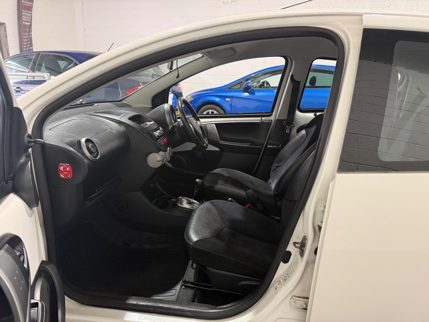 Used Toyota AYGO 2013 for sale - 77396231: Photo 33