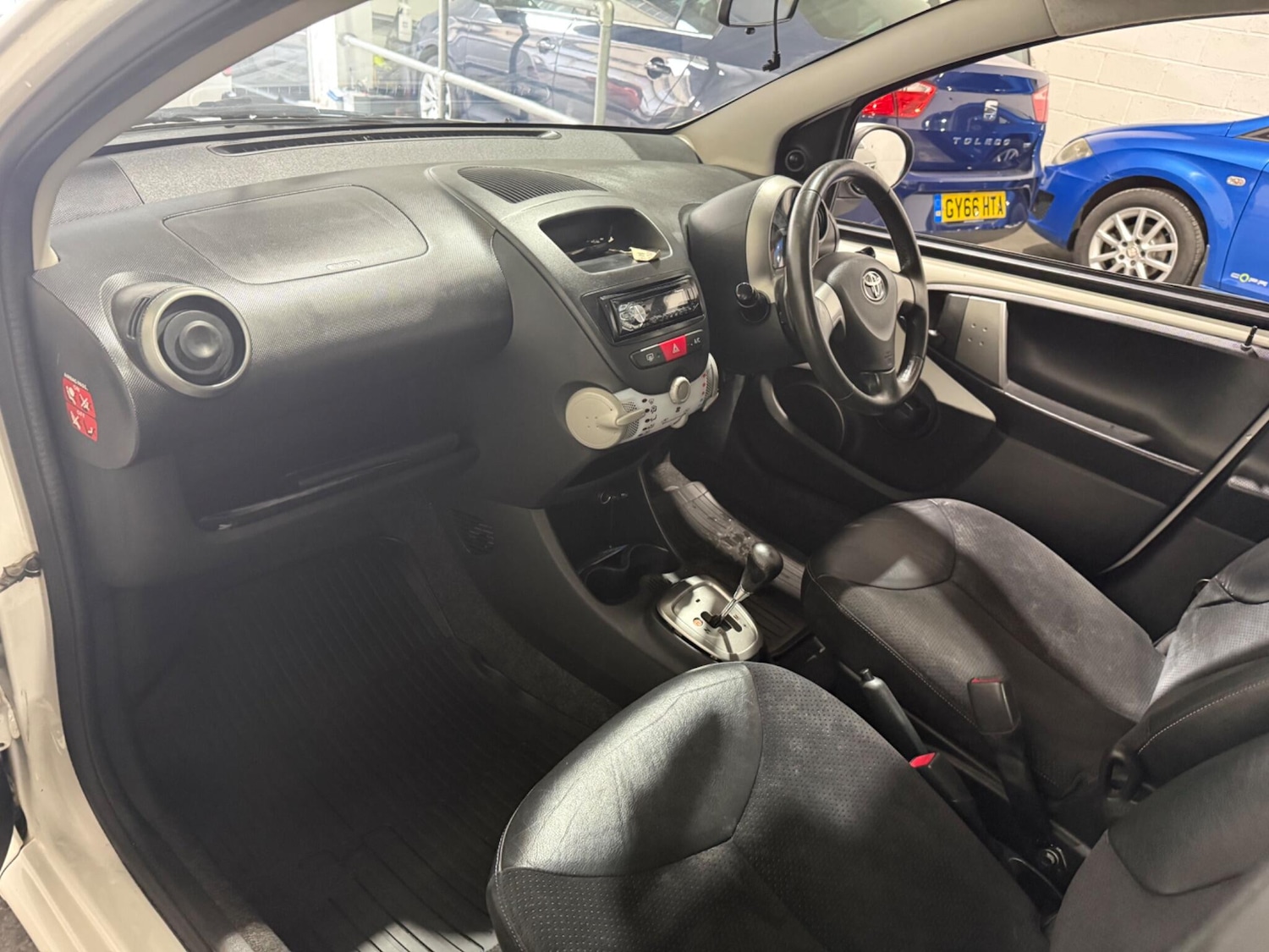 Used Toyota AYGO 2013 for sale - 77396231: Photo 35