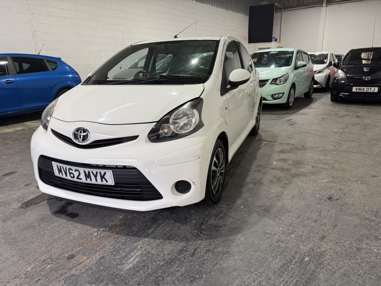 Used Toyota AYGO 2013 for sale - 77396231: Photo 7