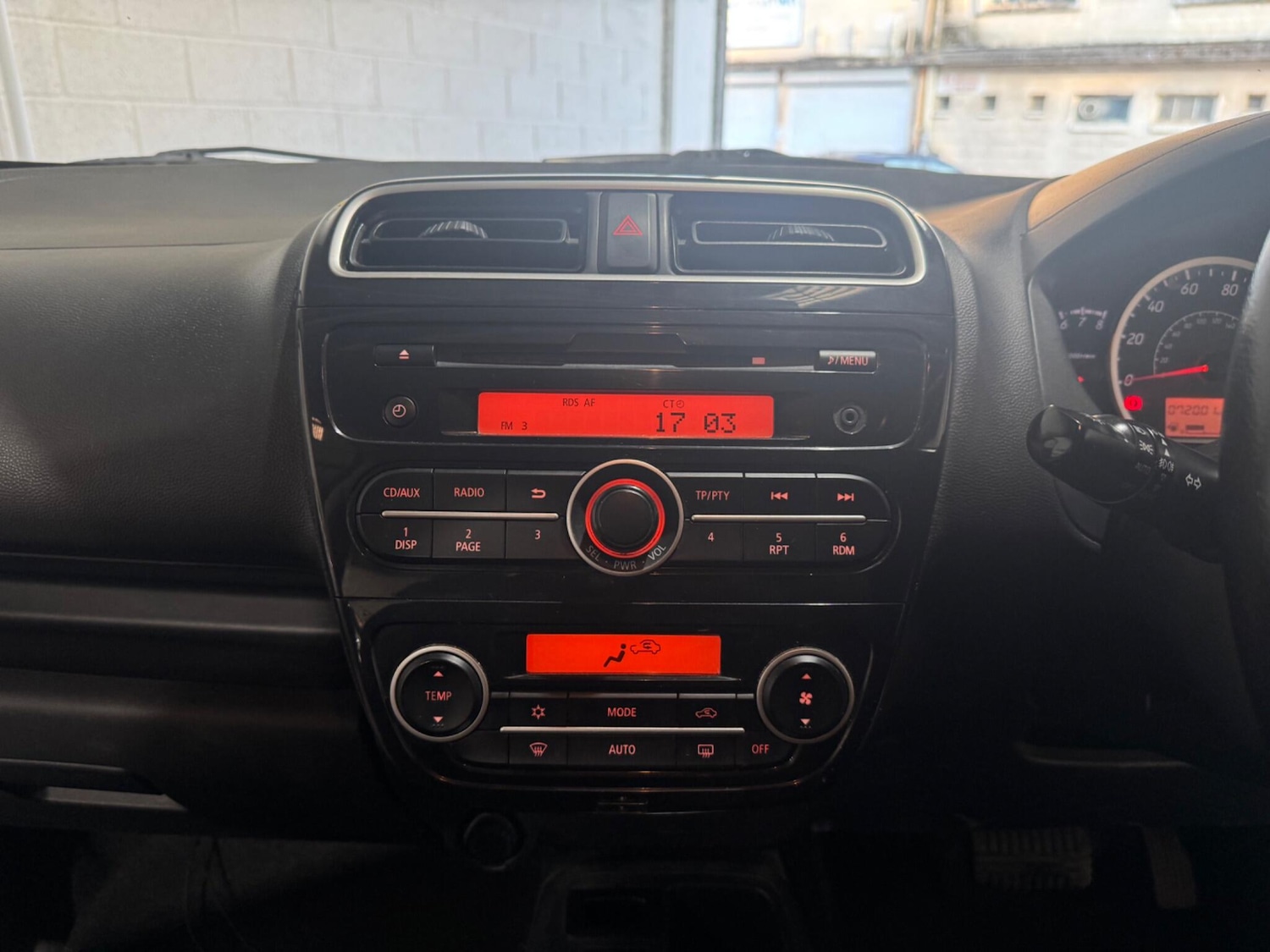 Used Mitsubishi Mirage 2014 for sale - 77957713: Photo 23