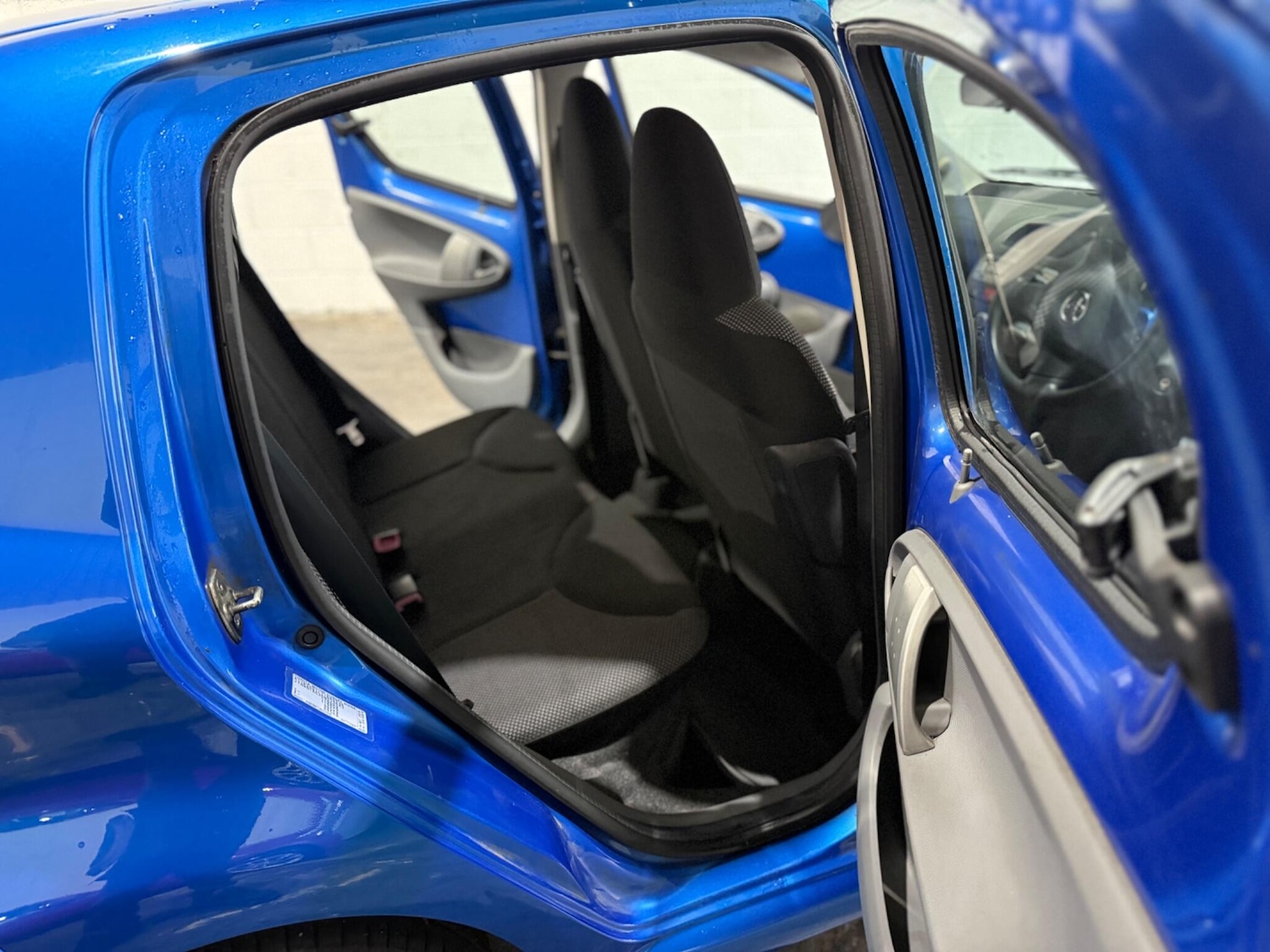 Used Toyota AYGO 2009 for sale - 76849622: Photo 23