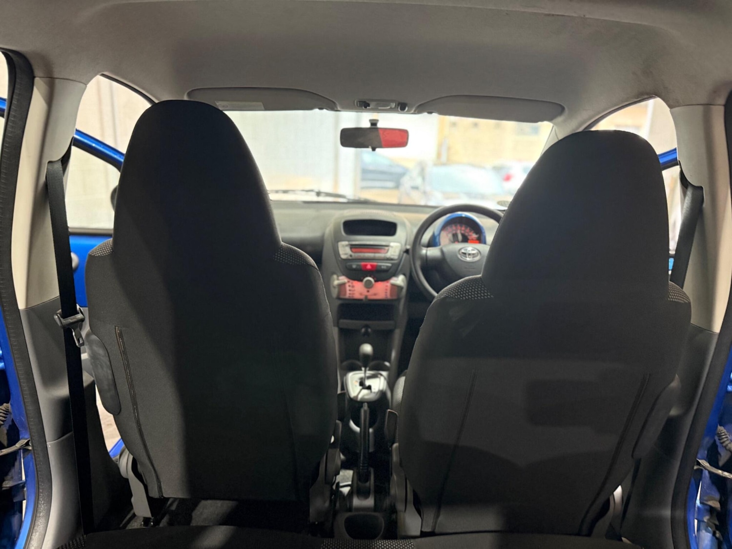 Used Toyota AYGO 2009 for sale - 76849622: Photo 24