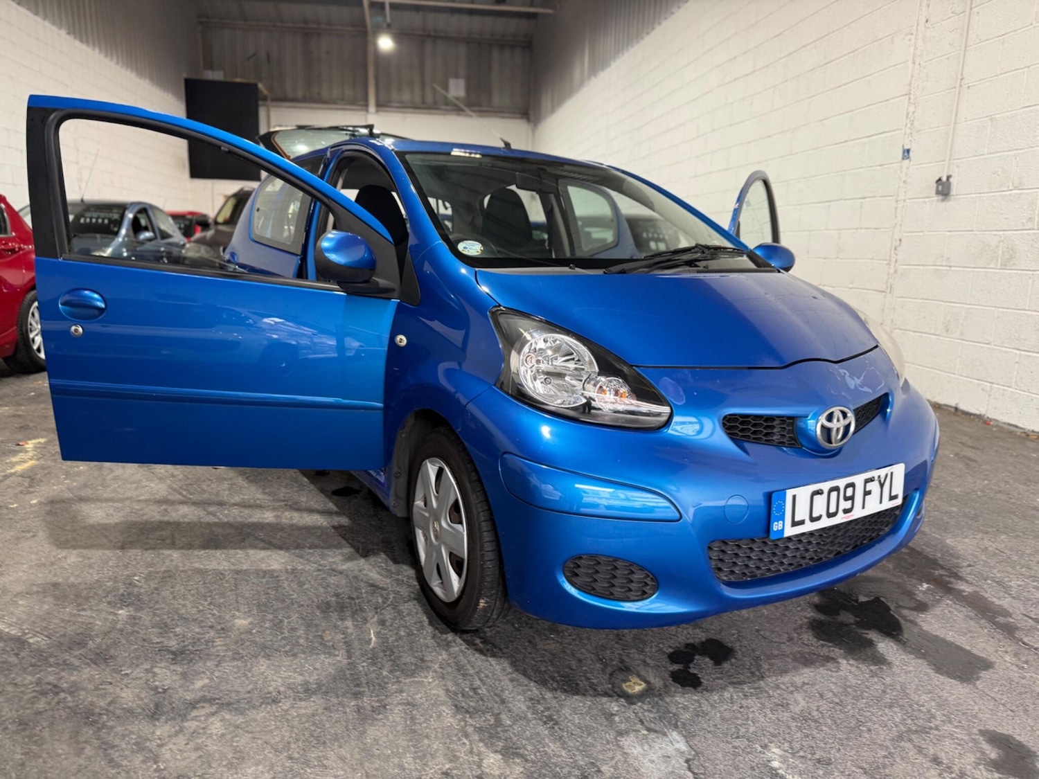 Used Toyota AYGO 2009 for sale - 76849622: Photo 5