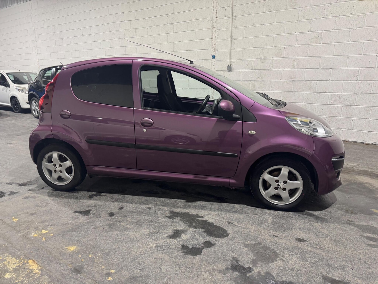 Used Peugeot 107 2013 for sale - 77524959: Photo 14