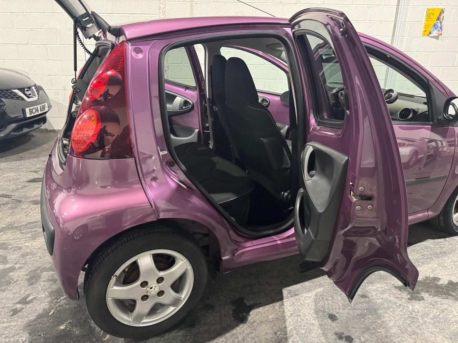 Used Peugeot 107 2013 for sale - 77524959: Photo 40